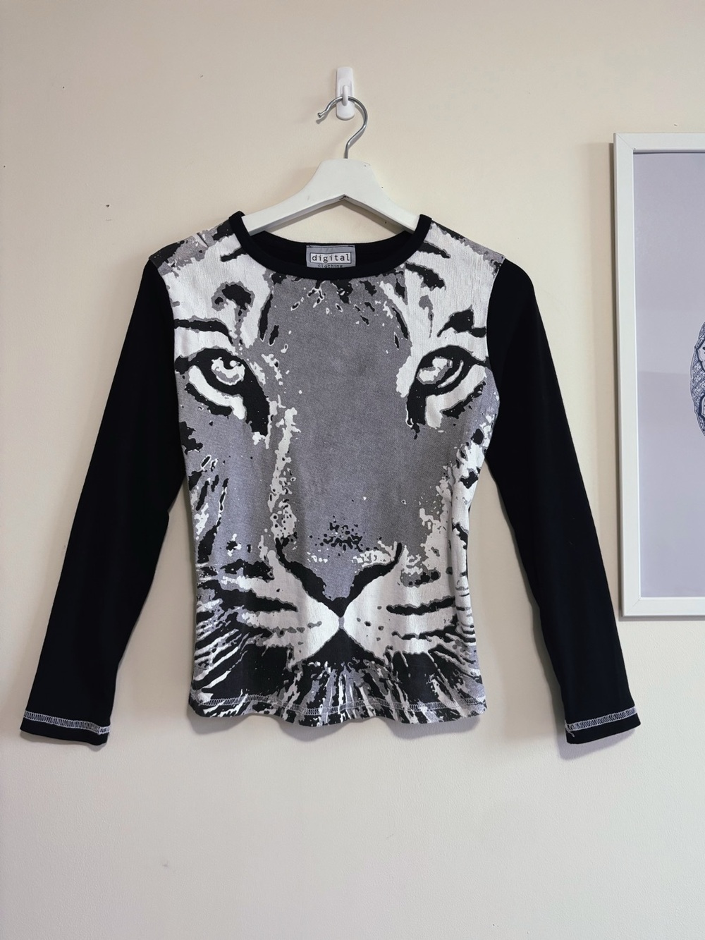 Vtg 90s Digital Clothing Tiger Graphic Long Sleeve Top Y2K | Fits XS-S